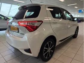 Toyota Yaris 1.5 Hybrid Design Sport thumbnail 6