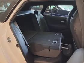 Toyota Corolla Touring Sports 2.0 Hybrid Gr-Sport thumbnail 14