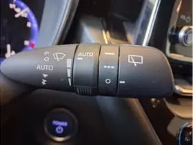 Toyota Corolla Touring Sports 2.0 Hybrid Gr-Sport thumbnail 22