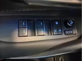 Toyota Corolla Touring Sports 2.0 Hybrid Gr-Sport thumbnail 32