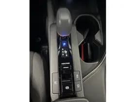 Toyota C-HR 1.8 Hybrid 140 First Edition thumbnail 17