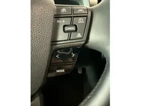 Toyota C-HR 1.8 Hybrid 140 First Edition thumbnail 18