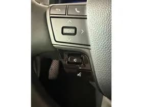 Toyota C-HR 1.8 Hybrid 140 First Edition thumbnail 19