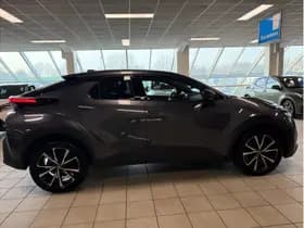 Toyota C-HR 1.8 Hybrid 140 First Edition thumbnail 7