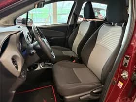 Toyota Yaris 1.5 Hybrid Dynamic thumbnail 15