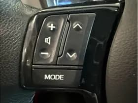 Toyota Yaris 1.5 Hybrid Dynamic thumbnail 22