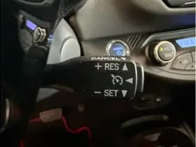 Toyota Yaris 1.5 Hybrid Dynamic thumbnail 25