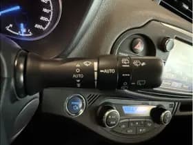Toyota Yaris 1.5 Hybrid Dynamic thumbnail 29