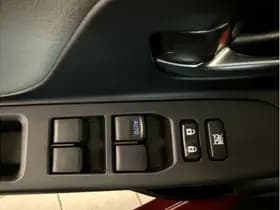 Toyota Yaris 1.5 Hybrid Dynamic thumbnail 30