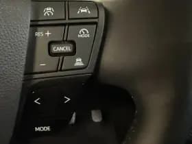 Toyota C-HR 1.8 Hybrid 140 Dynamic thumbnail 16