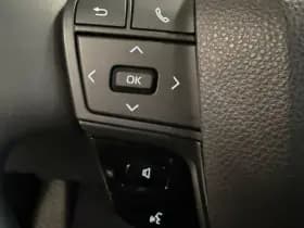 Toyota C-HR 1.8 Hybrid 140 Dynamic thumbnail 17