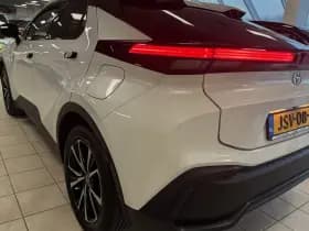 Toyota C-HR 1.8 Hybrid 140 Dynamic thumbnail 4