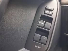 Toyota Land Cruiser thumbnail 25