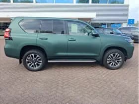 Toyota Land Cruiser thumbnail 9