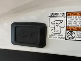 Toyota RAV4 2.5 Hybrid Dynamic thumbnail 16