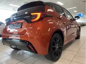 Toyota Yaris 1.5 Hybrid Executive thumbnail 11