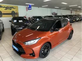 Toyota Yaris 1.5 Hybrid Executive thumbnail 3