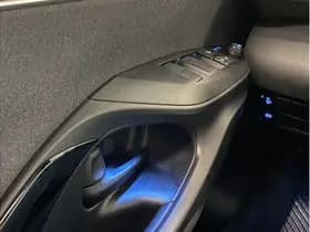 Toyota Yaris 1.5 Hybrid Executive thumbnail 36