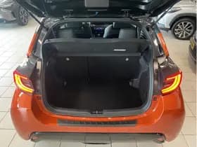 Toyota Yaris 1.5 Hybrid Executive thumbnail 10