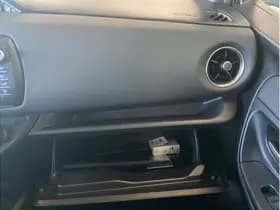 Toyota Yaris 1.5 Hybrid Energy Plus thumbnail 33