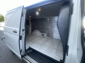 Volkswagen Transporter thumbnail 18