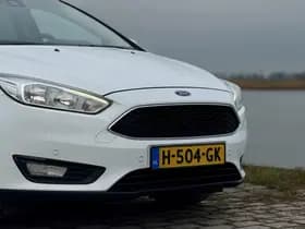 Ford Focus thumbnail 2