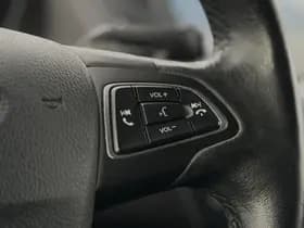 Ford Focus thumbnail 18