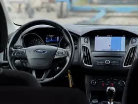 Ford Focus thumbnail 32