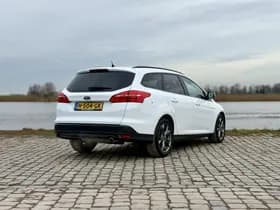 Ford Focus thumbnail 5
