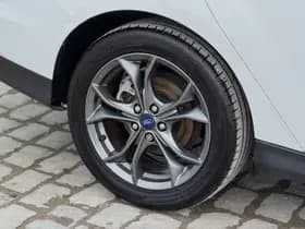 Ford Focus thumbnail 6