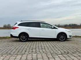 Ford Focus thumbnail 7