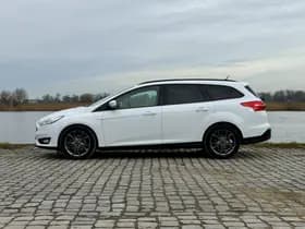 Ford Focus thumbnail 9