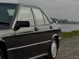 Mercedes-Benz 190-Serie thumbnail 10