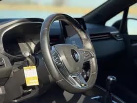 Renault Clio thumbnail 10