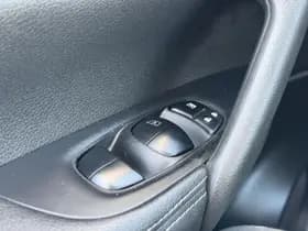 Nissan Qashqai thumbnail 24