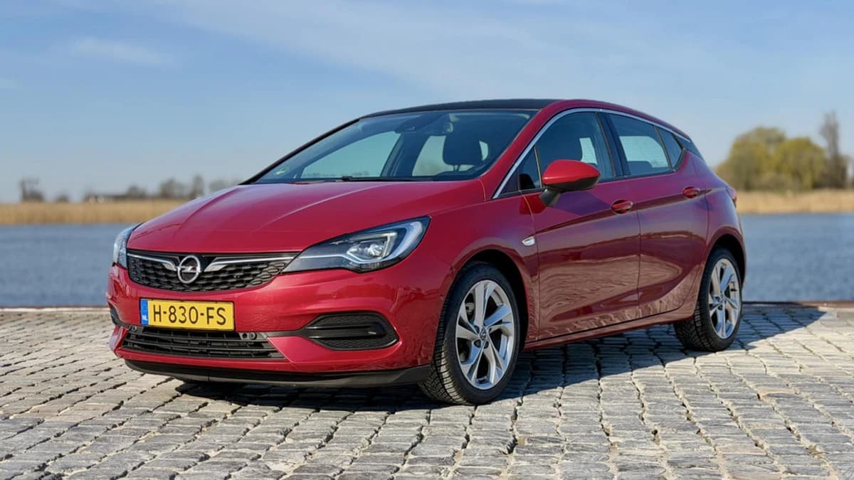Opel Astra — foto 1