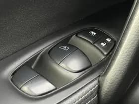 Nissan Qashqai thumbnail 28