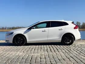 Volvo V40 thumbnail 9