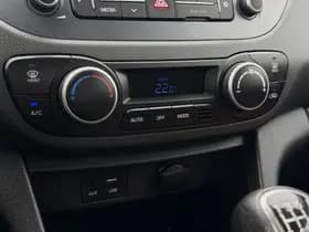 Hyundai i10 thumbnail 21