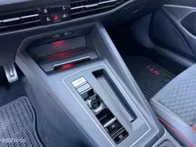 Volkswagen Golf thumbnail 17