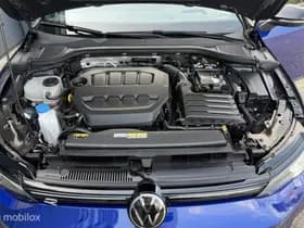 Volkswagen Golf thumbnail 22