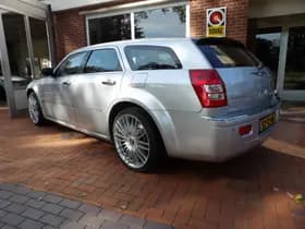 Chrysler 300C thumbnail 12