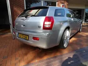 Chrysler 300C thumbnail 9