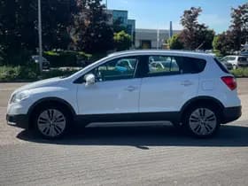 Suzuki SX4 S-Cross thumbnail 2