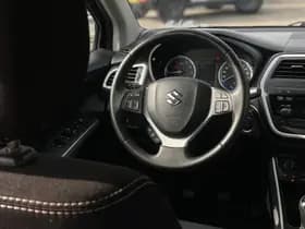 Suzuki SX4 S-Cross thumbnail 11