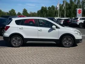 Suzuki SX4 S-Cross thumbnail 6