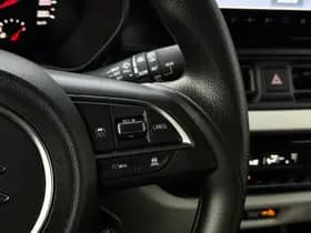 Suzuki Swift thumbnail 16