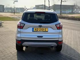 Ford Kuga thumbnail 4