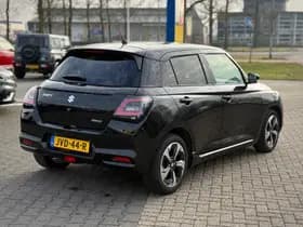 Suzuki Swift thumbnail 5
