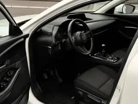 Mazda CX-30 thumbnail 8
